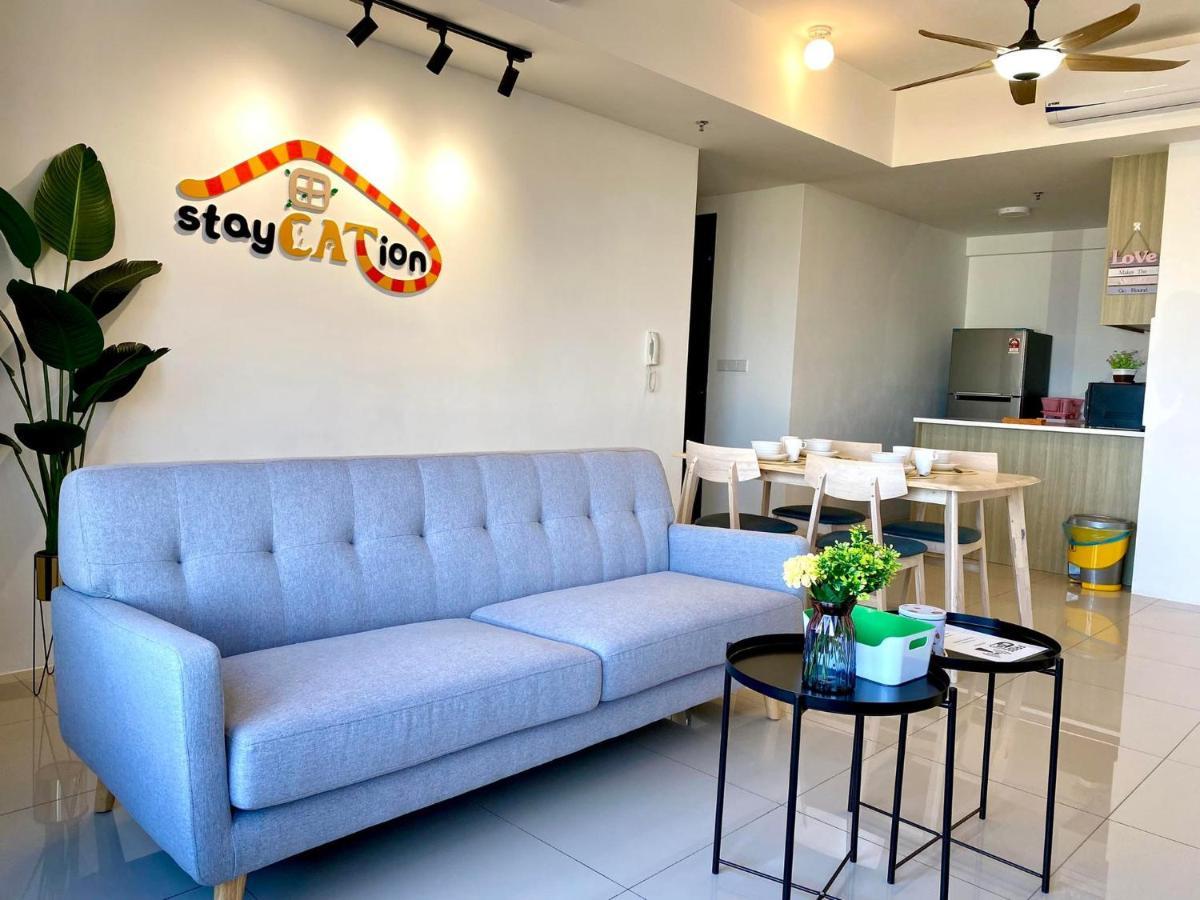 Tropicana 218 Macalister Sea & City View By Staycation Homestay George Town Buitenkant foto